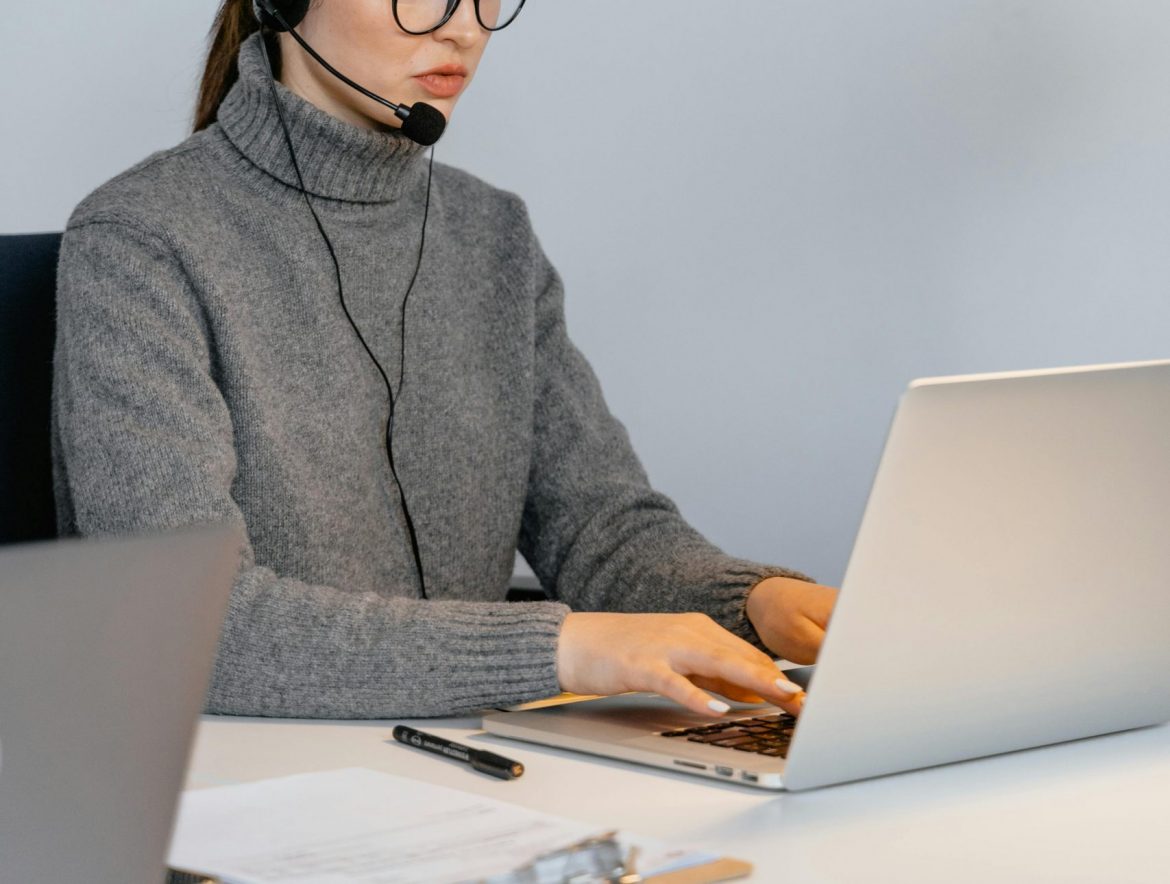pexels-mart-production-7709254 Customer Experience: How to Build Loyalty and Drive Growth